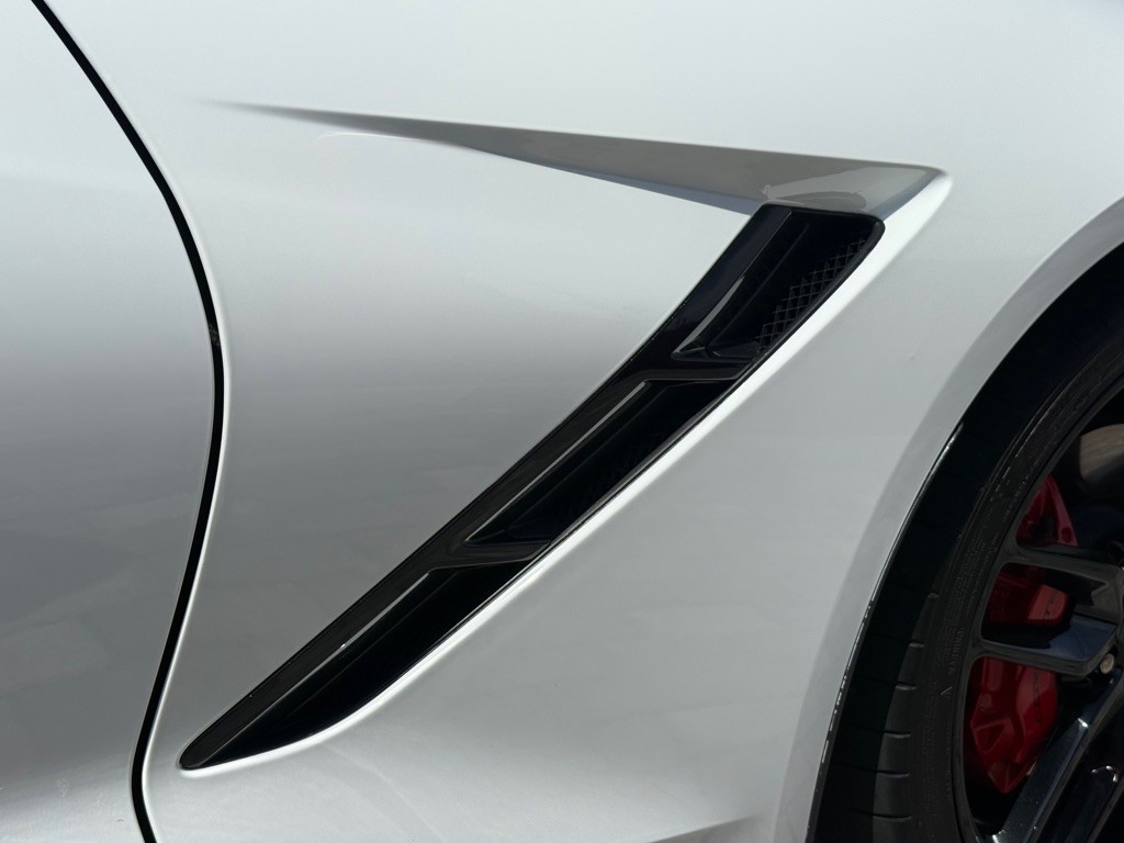 2019 WHITE Chevrolet Corvette   | C7 Corvette Photo 10