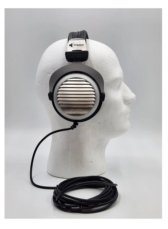 Beyerdynamic DT 990 Edition 250 Ohms Premium Open Dynamic Headphones - Image 3 of 4