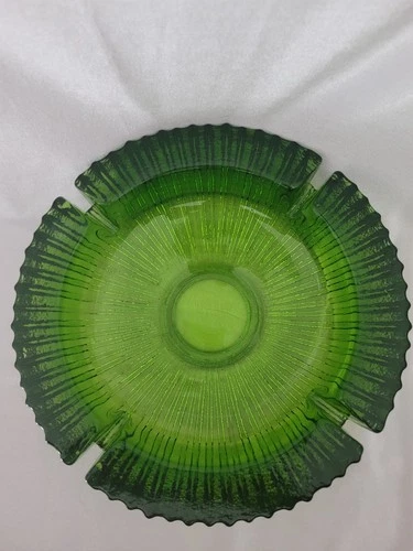 Vintage Blenko Large Art Glass Ashtray SunBurst Green Mid Century Modern 9"