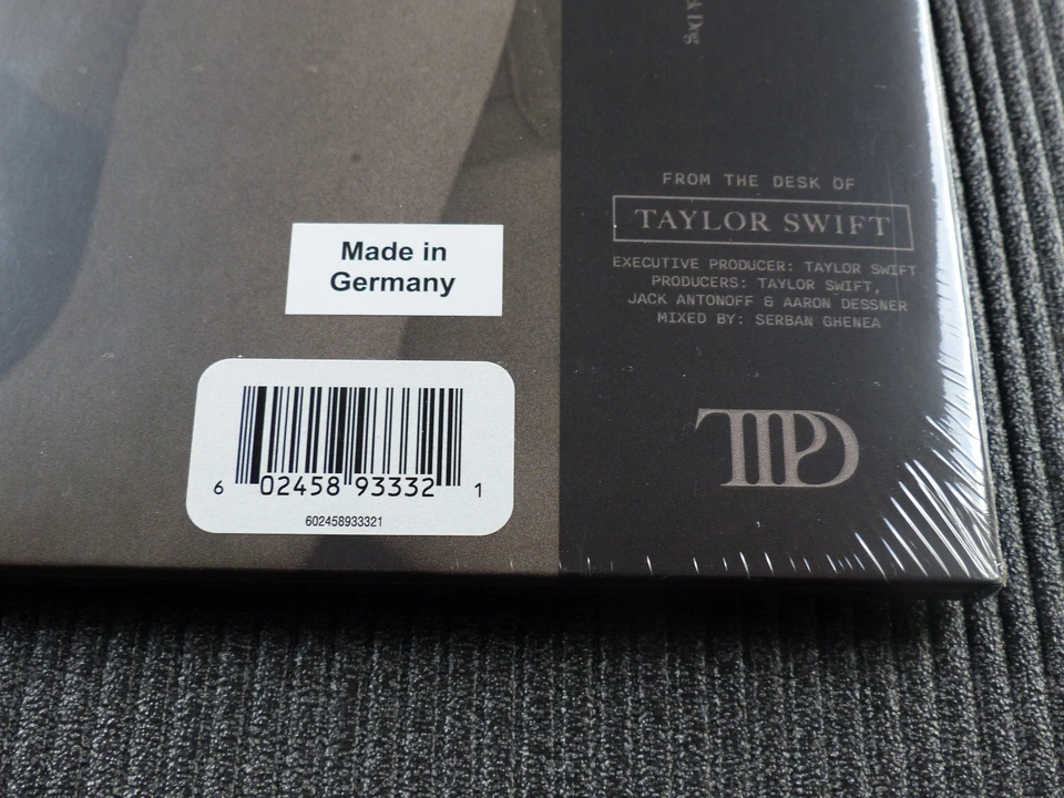 TAYLOR SWIFT – TTPD – THE BLACK DOG – RSD KARTE – MINT - Bild 4 von 4
