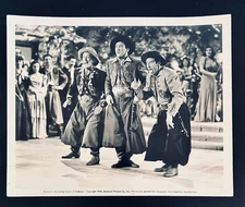 THE RITZ BROTHERS IN ARGENTINE NIGHTS 1940'DOING BROOKLYNONGA DANCE' PHOTO, P208