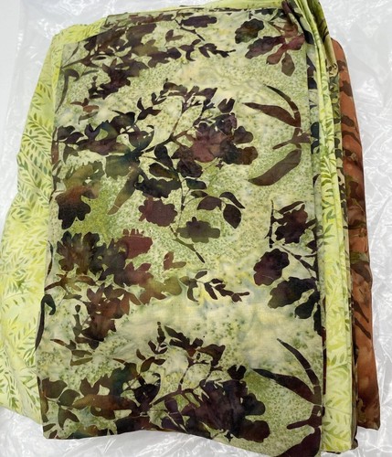 Batavian Batiks Quilt Kit Q1400 Green Brown Nature Colors 52 1/2 x 62 1/2” - Picture 4 of 4
