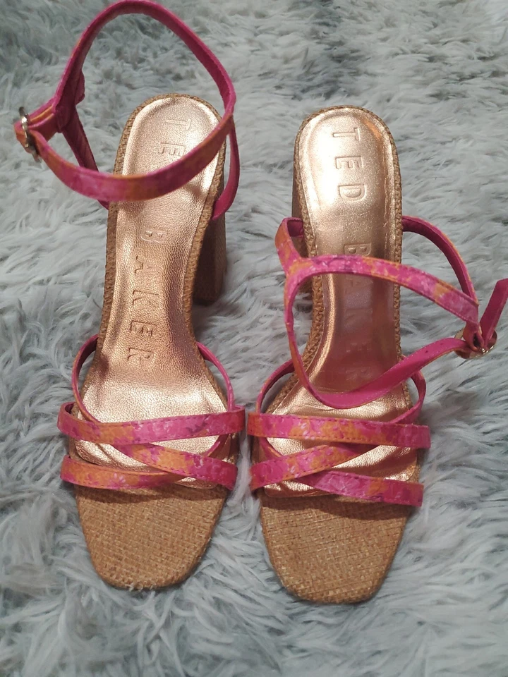 Sandalias Ted Baker Para Mujer Rosa Tacón Bloque Kasiras Metropolis Cuero Talla 8 Foto 2 de 4