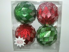 NEW Christmas Ornament Red Green Set 4 Shatterproof Round