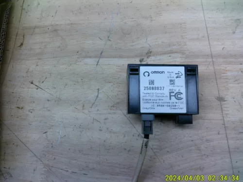 OEM Omron Automotive Remote Keyless Entry Control Door Lock Receiver 158757830