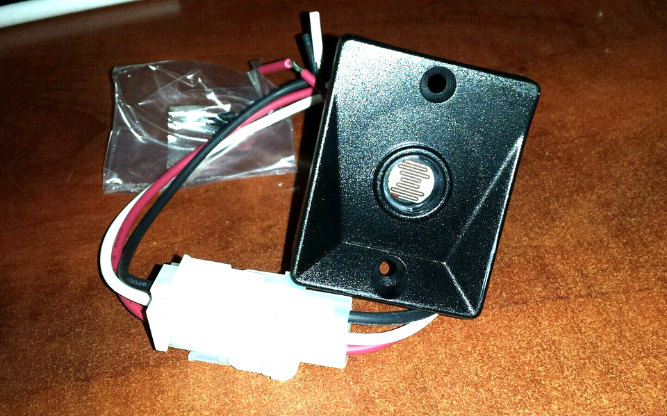 MODEL 320 black ADJUSTA POST PHOTO CELL SWITCH 3" DIA LAMP POST 120V
