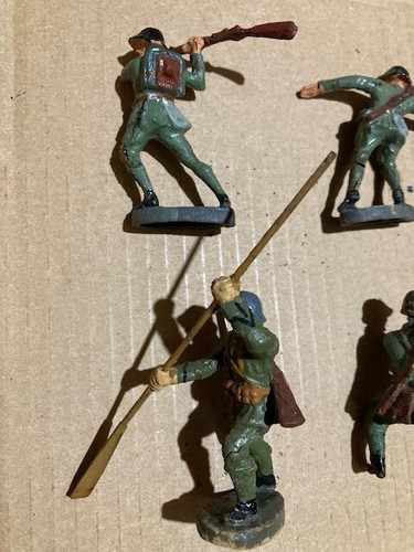 VTG (50’s), ELASTOLIN COMPOSITE WWII SWISS SOLDIERS, W/ASSAULT BOAT, ORIG. OWNR - Picture 16 of 24
