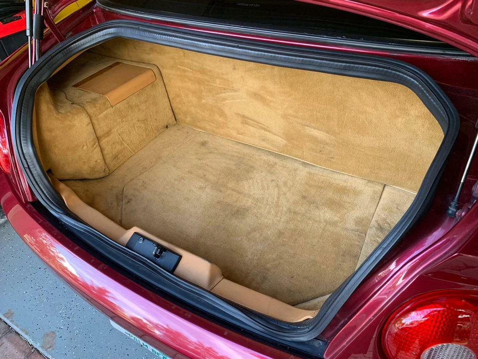 Tira de sellado de goma en forma de U de 8M/26FT para puerta de automóvil sellador antideslizante negro Foto 4 de 4