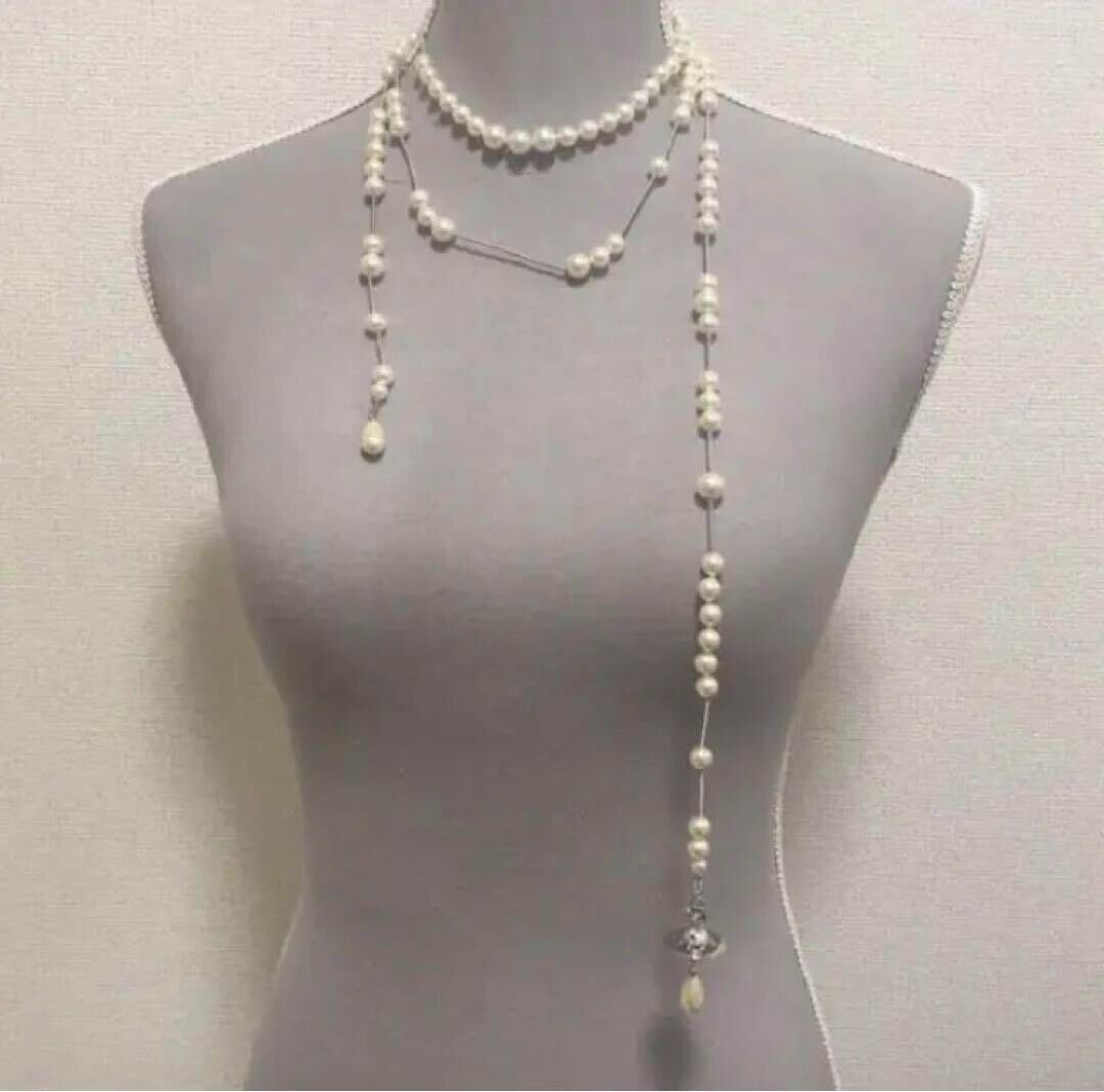 Vivienne Westwood Broken Pearl Necklace Silver w/drawstring Vivienne Westwood Broken Pearl Necklace Silver w/drawstring