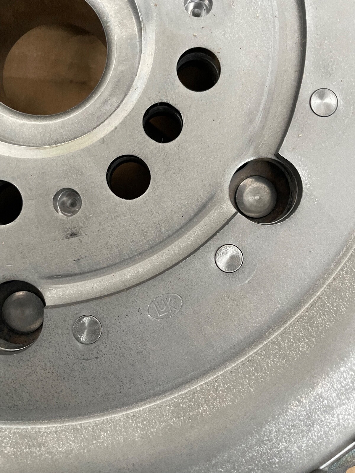 LuK Dual Mass Flywheel DMF fits FORD MONDEO MK3 2.0 TDDi TDCi 115 BHP