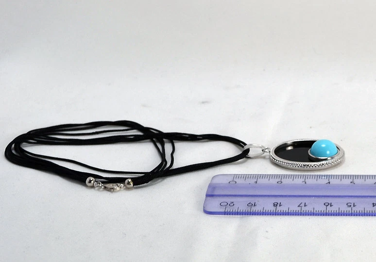 CIONDOLO IN ARGENTO 925 CON DISCO DI ONICE E PASTA DI TURCHESE TONDO AGDV 0146 - Immagine 3 di 3