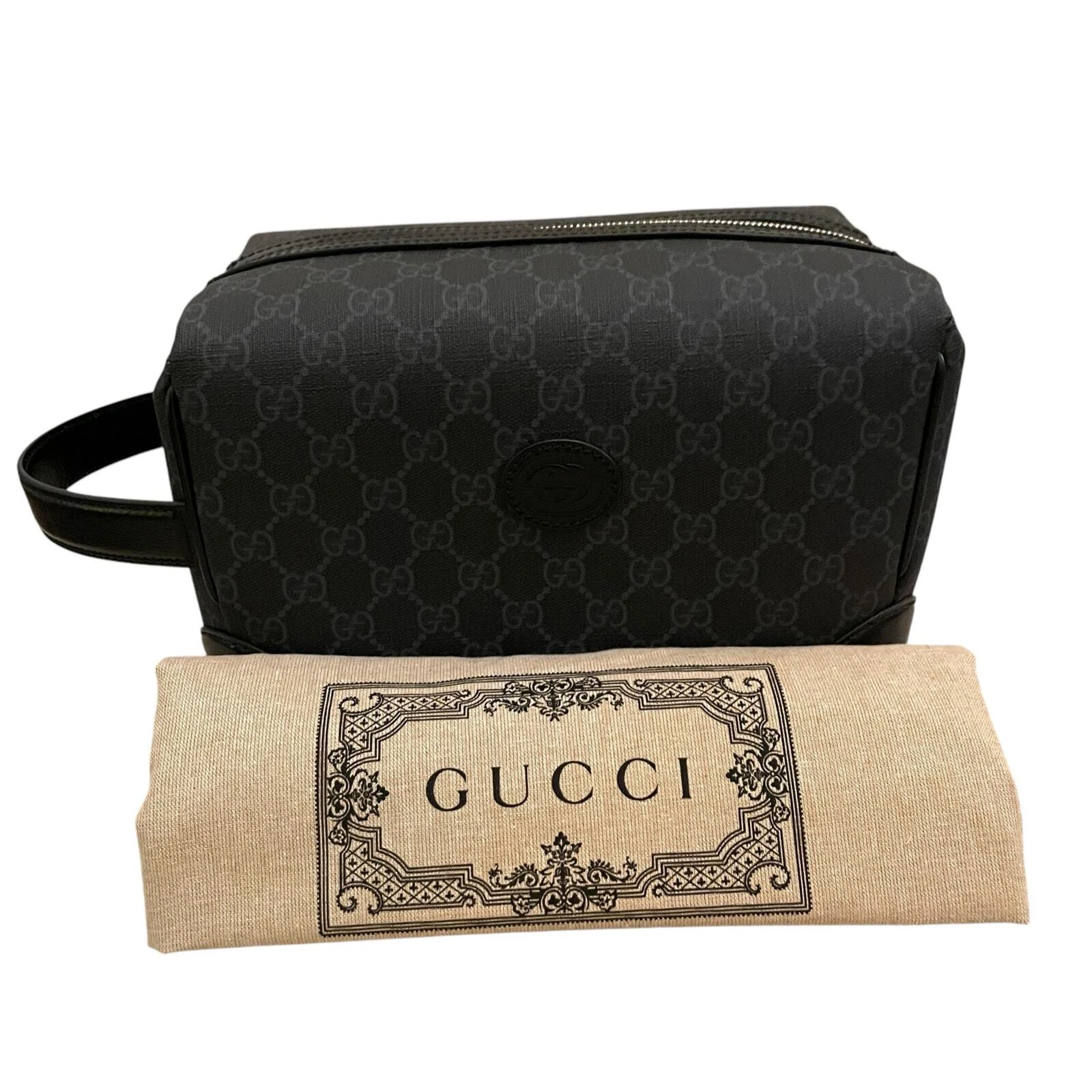 Trousse de toilette homme GUCCI GG avec emboîtement sac G Supreme 739453 gris noir 