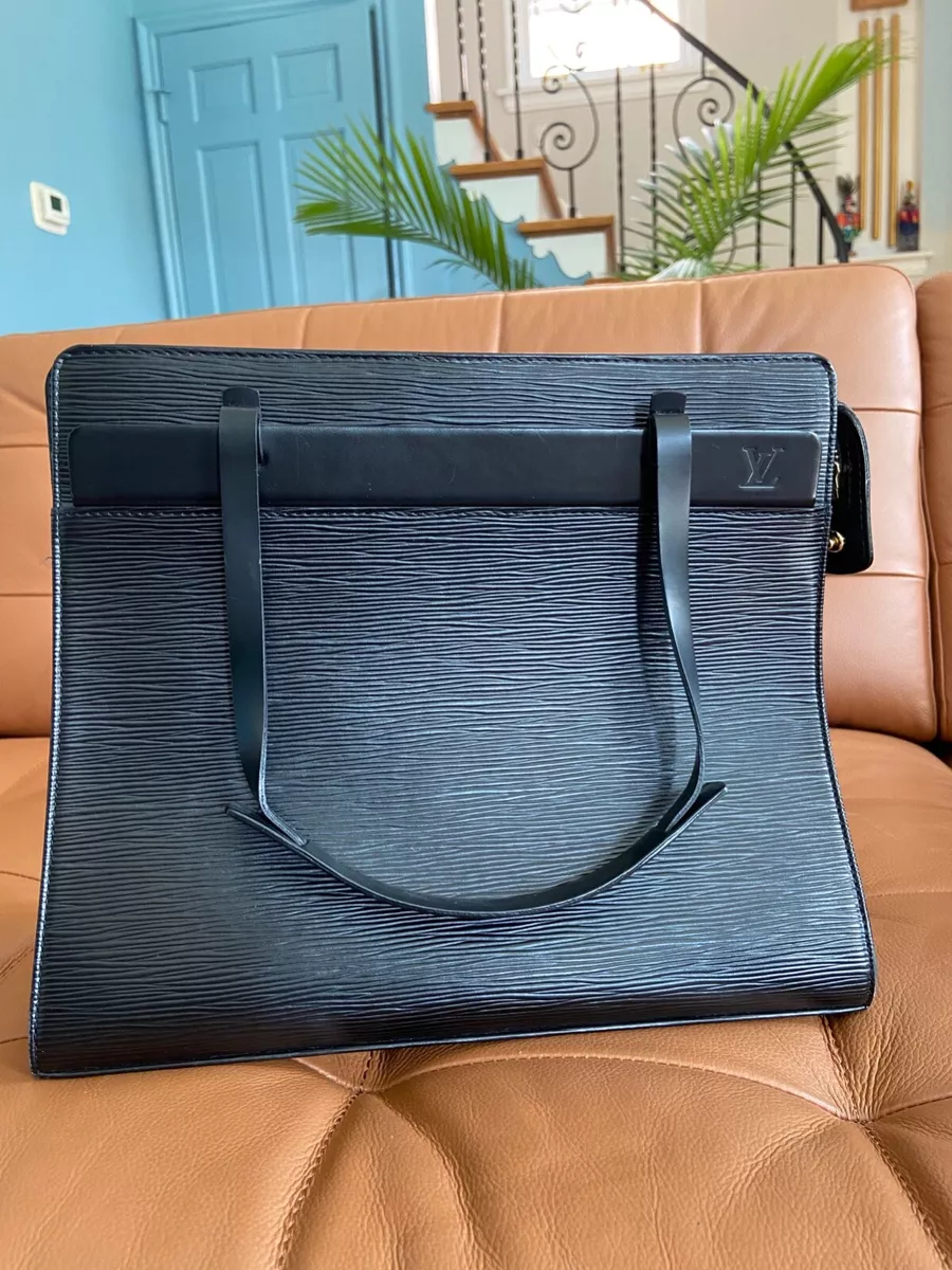 Louis Vuitton black epi leather CROISETTE PM