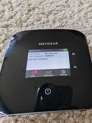 Netgear NIGHTHAWK M2 Mobile Router - Schwarz (MR2100-100EUS)