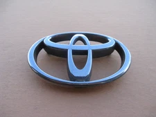 93 94 95 96 97 TOYOTA T100 FRONT GRILLE CHROME EMBLEM LOGO BADGE SIGN OEM A47121