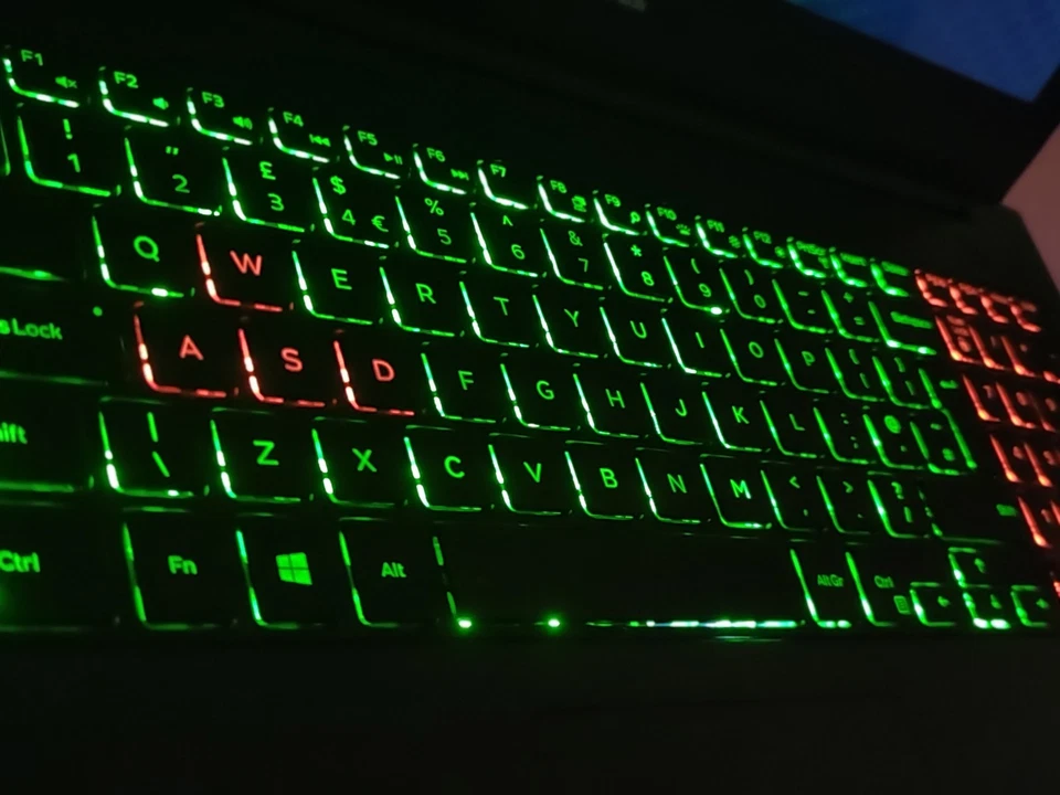 Dell Inspiron Gaming Laptop With SSD - Image 4 of 4