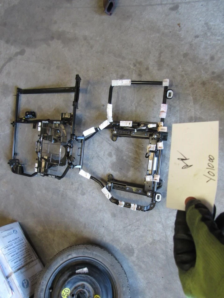2012 2013 Hyundai Equus right passenger REAR BACK seat power track motor frame — 第 2/4 张图片