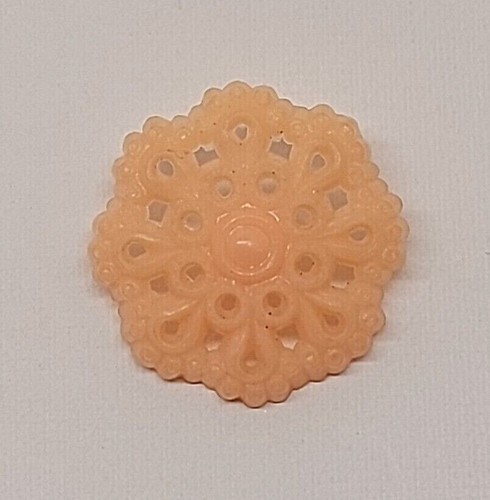 10 Vintage Plastic Pierced and Carved Buttons - Picture 8 of 9