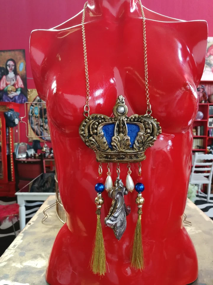 Royal Crown King Queen Jewelry Fashion Victorian Necklace Pendant Vintage Gothic - Image 2 of 4