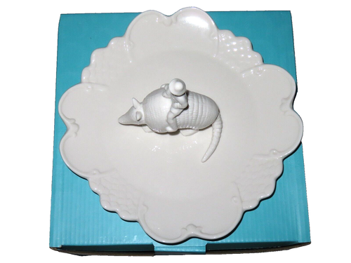 IMM Living Ceramic Sculpture Plate "Osa the Armadillo Jockey" by Flora Lam NIB - Picture 2 of 7