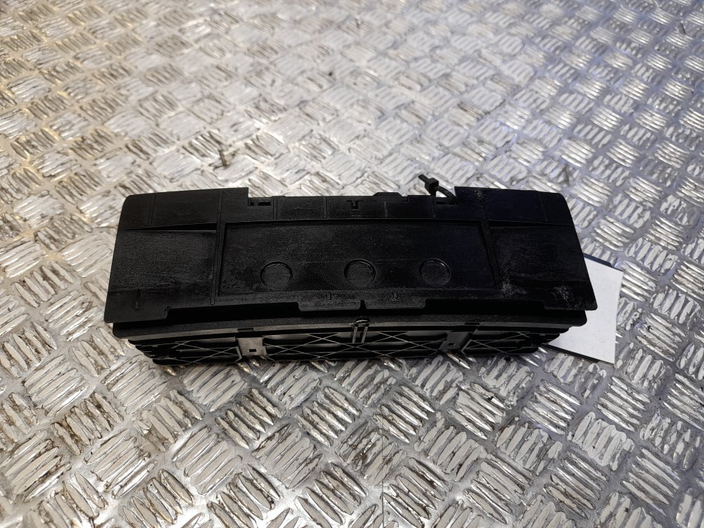 BMW 3 Series E90 Rear Console Trim With Ashtray 7139048 584507 for  