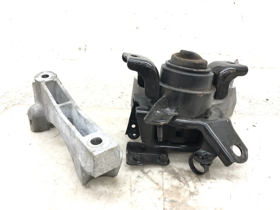 Lexus RX350 2016-2022 3,5 L motor derecho y montaje del cuadro *86 k millas* 12305-0P010 OEM Foto 2 de 4