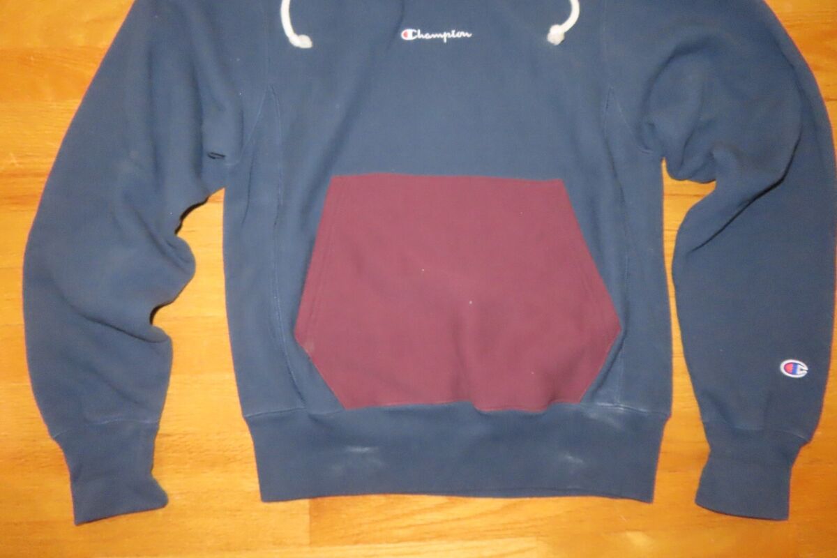 Vintage CHAMPION Reverse Weave ROCHESTER Label (XS) Warm-Up Vintage CHAMPION Reverse Weave ROCHESTER Label (XS) Warm-Up