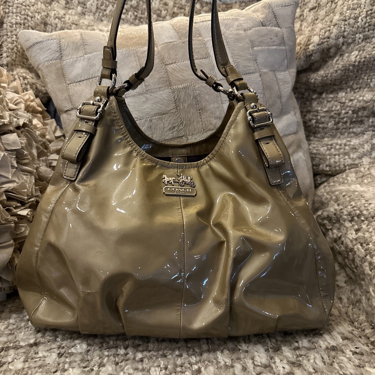 Coach Maggie Madison 18760 Beige Patent Leather Shoulder Bag | eBay