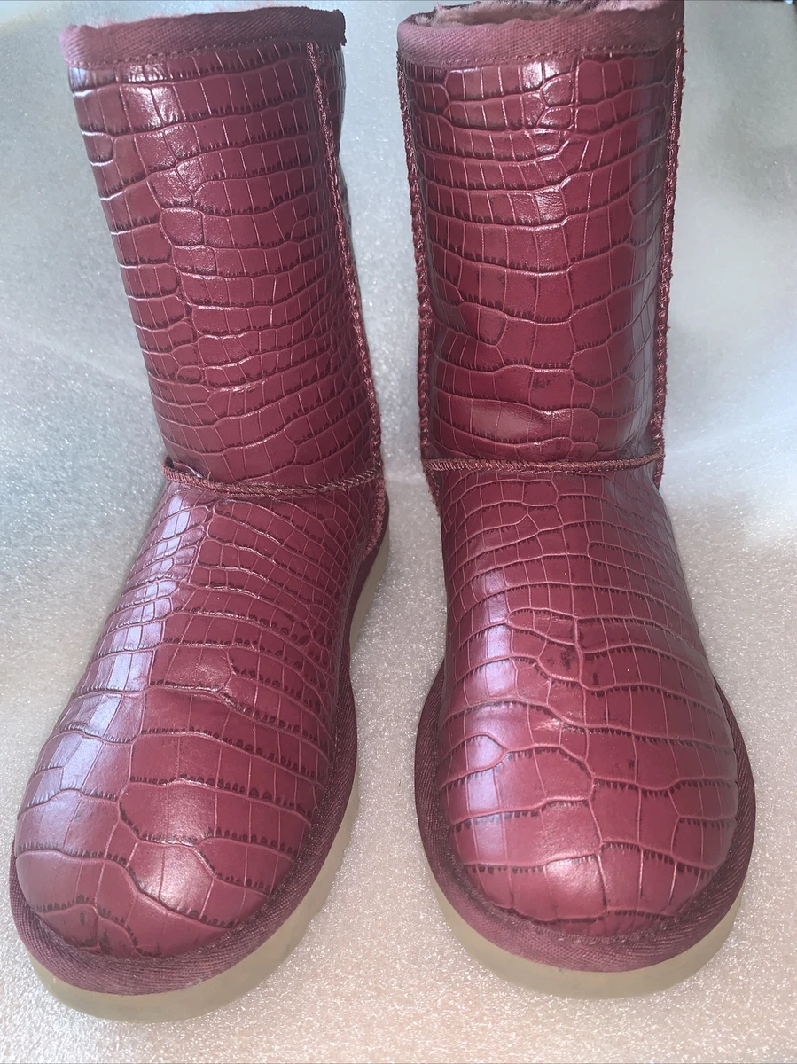 UGG Women s Classic Short Maroon Crocodile Embossed Boots Size 6