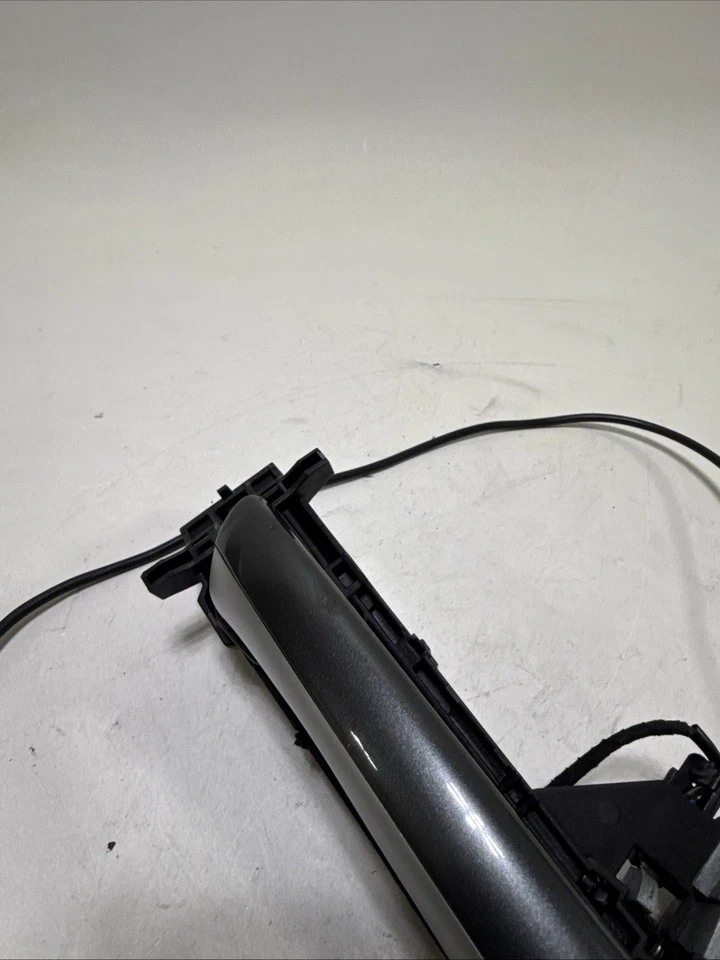 07-12 Mercedes R230 SL550 SL55 AMG Manija de puerta exterior derecha sin llave Go OEM Foto 4 de 4