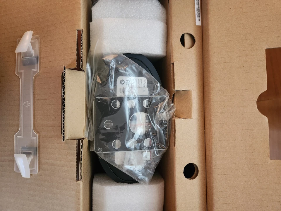 SHUTTLE XS35-V2 Intel NM10 Black Mini / Booksize Barebone System #F - Image 3 of 4