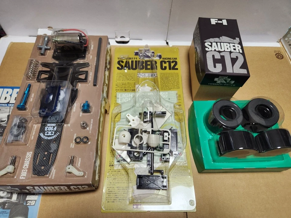 TAMIYA 49592 CLEAN C12 F103 JAPAN CHAMPION SPECIAL 1/10 - Immagine 4 di 4