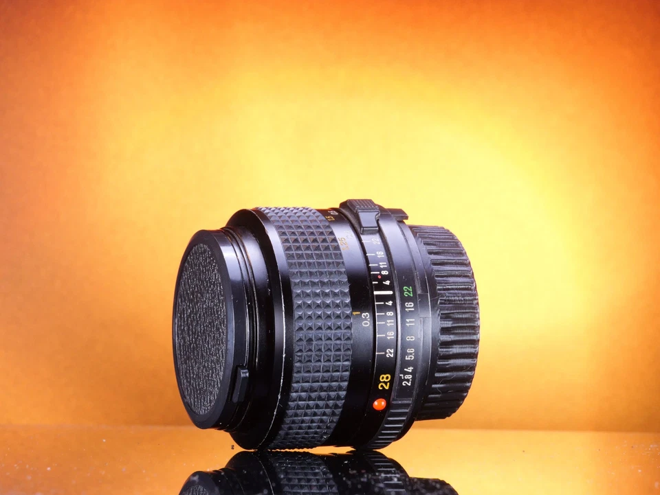 Minolta MD 28mm f/2.8 wide-angle camera lens #9041178 - Image 2 of 4