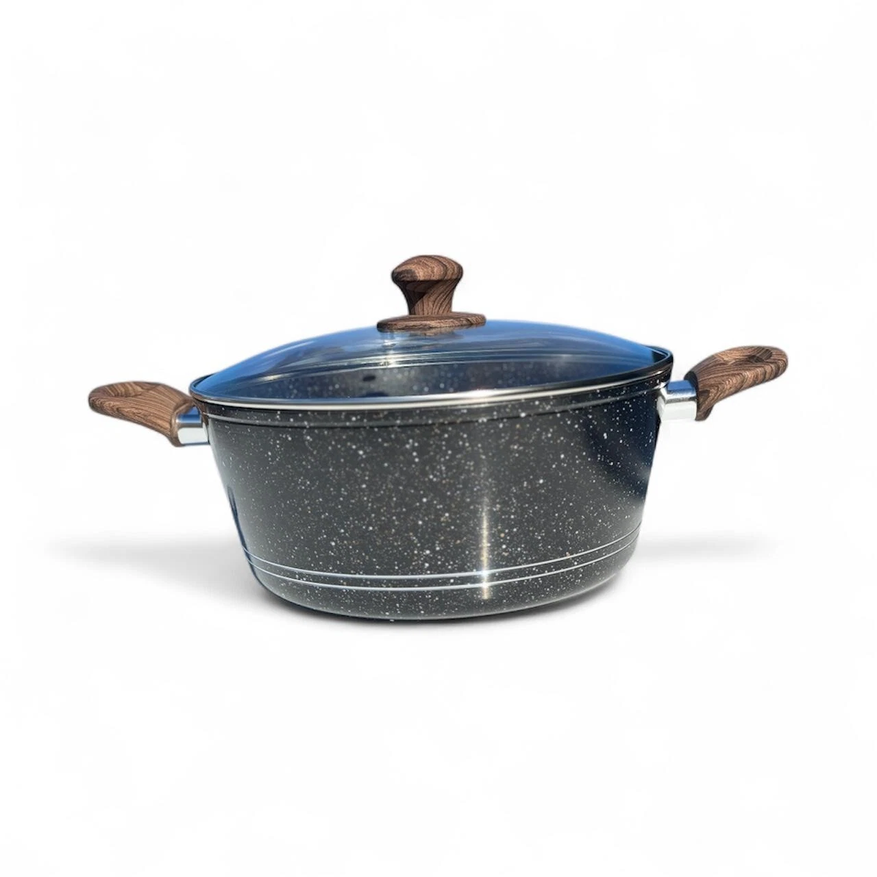 FORGED POT WOODEN HANDLE 28CM