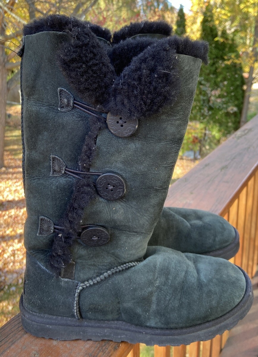 Ugg Women's Bailey Button Triplet Black Suede Shearling Lined