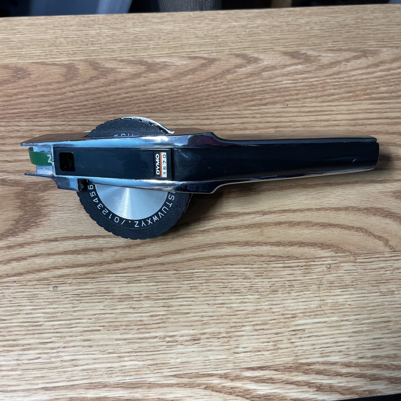 DYMO 1570 Deluxe Tapewriter Label Maker Vintage Heavy Duty Chrome Metal