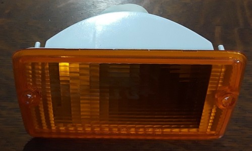 Jeep Wrangler 97-00 Depo Driver Side Replacement Turn Signal/Parking Light NEW - Picture 2 of 11