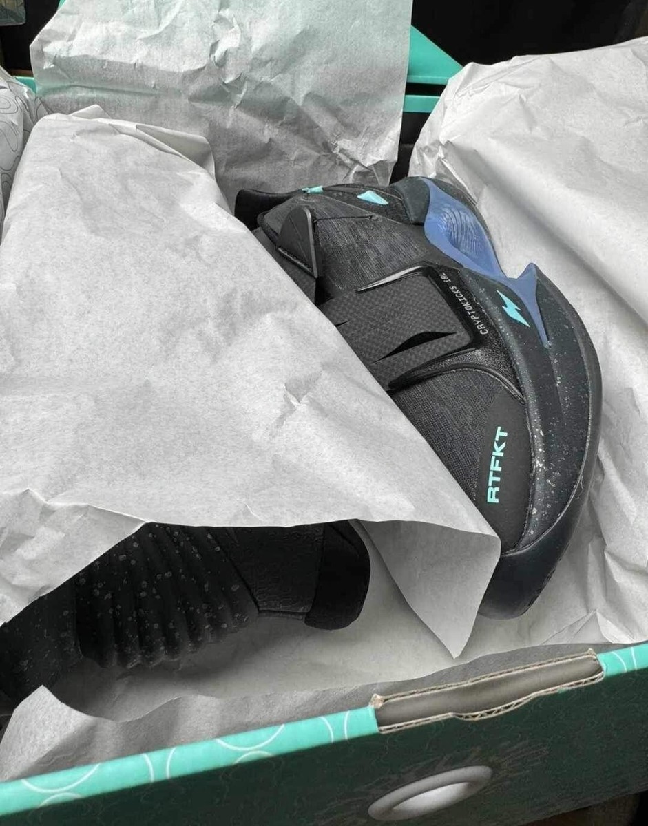 靴 RTFKT Cryptokicks iRL BLACKOUT NIKE 27cm RTFKT Nike Cryptokicks iRL Release Date | SneakerNews.com