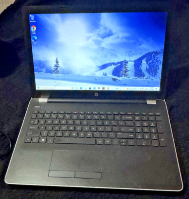 HP bs060wm 15.6'' i5-7200U 2.5 GHz 8GB RAM 1TB HDD - Working Laptop - Read Desc
