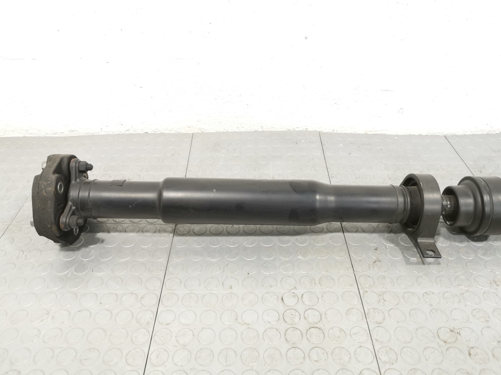 Maserati Ghibli S AWD 3.0L 2014 Rear Drive Shaft Propeller 6700085460 OEM