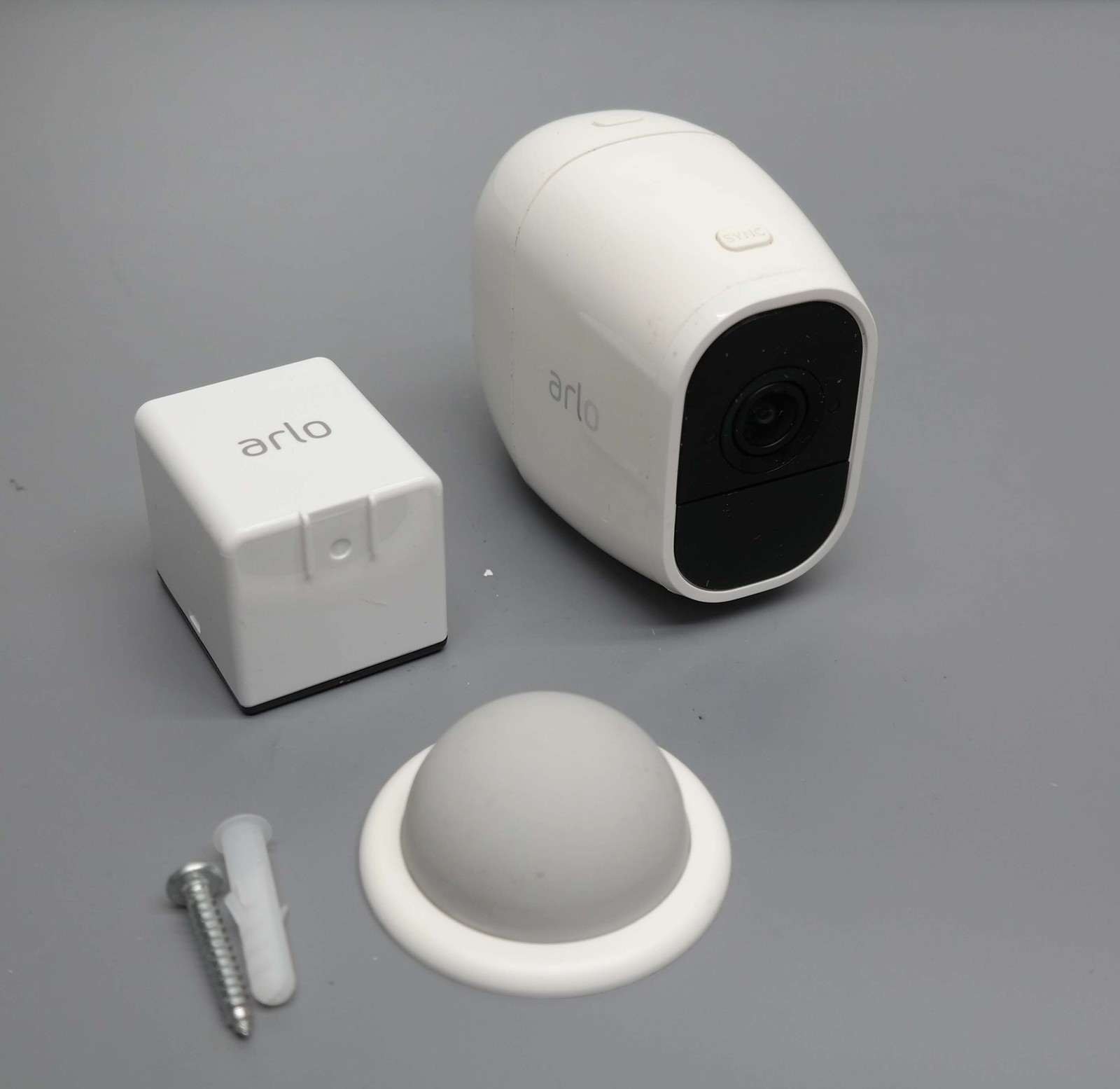 Arlo Pro 2 VMC4030P 1080p HD Wireless Security Camera 