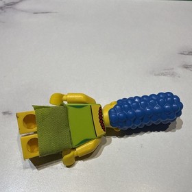 LEGO Marge Simpson minifigure Simpsons 71016 Kwik E Mart