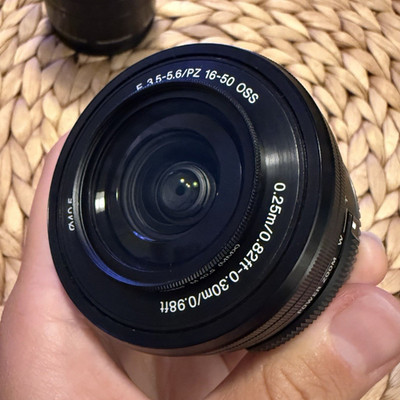 Sony E 16-50mm f/3.5-5.6 OSS Zoom-Objektiv (SELP1650)   E-Mount