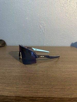 Oakley Men's Surto Lite Sweep Prism Sapphire Lenses And Matte Navy Frame