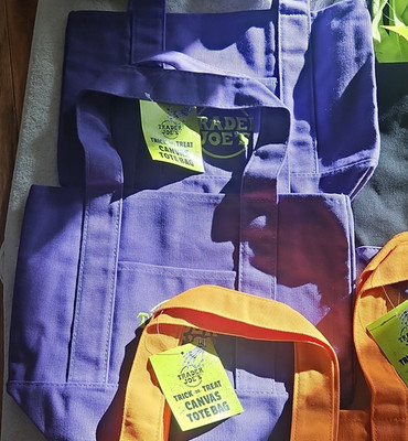Trader Joe's Trick-or-Treat Canvas Tote Bag Set Multicolor Small Reusable