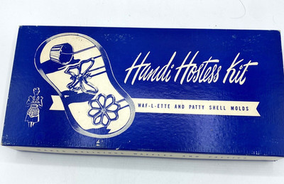 Vintage Handi Hostess Kit WAF-L-ETTE and PATTY SHELL 6 Molds 4 Handles