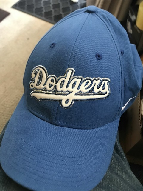 nike dodgers cap