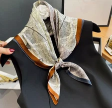 100% Mulberry Silk Square Scarf Women Neckerchief Wrap Gray Green Leaves 68*68cm