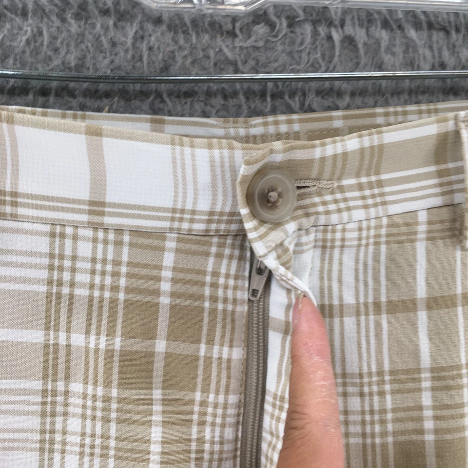 Shorts Haggar Cool 18 Pro Chino Masculino 42 Bege Xadrez Cintura Média Botão Frontal Plano - Imagem 3 de 4