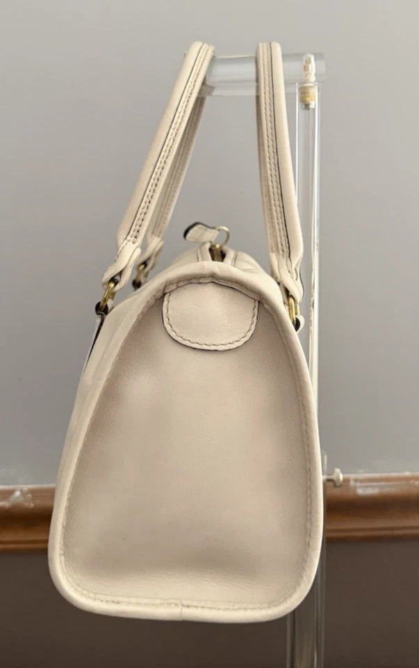 Bolsa de Couro Vintage Coach Madison - Ferragem de Latão Cor Óssea #17995 - Imagem 3 de 4